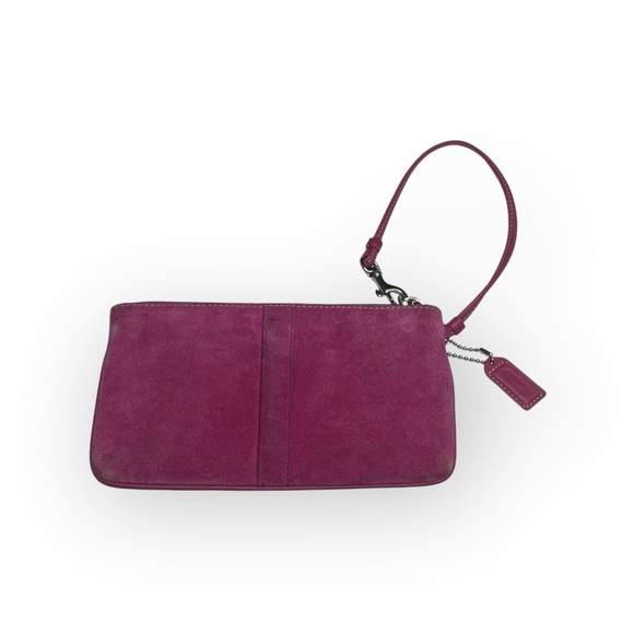 Vintage 90’s: Coach ❃ Suede Turnlock Wristlet Bag ❃ Magenta + Silver Hardware ❃ - Picture 12 of 16